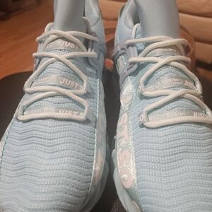 Just So So Women's Athletic Shoes - Light Blue